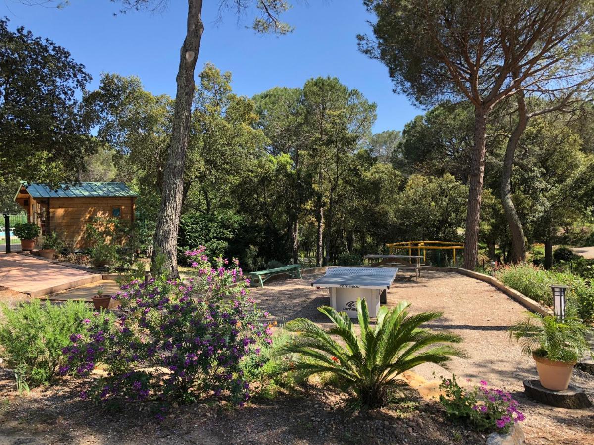 Camping De Parpaillon Roquebrune-sur-Argens Exterior photo