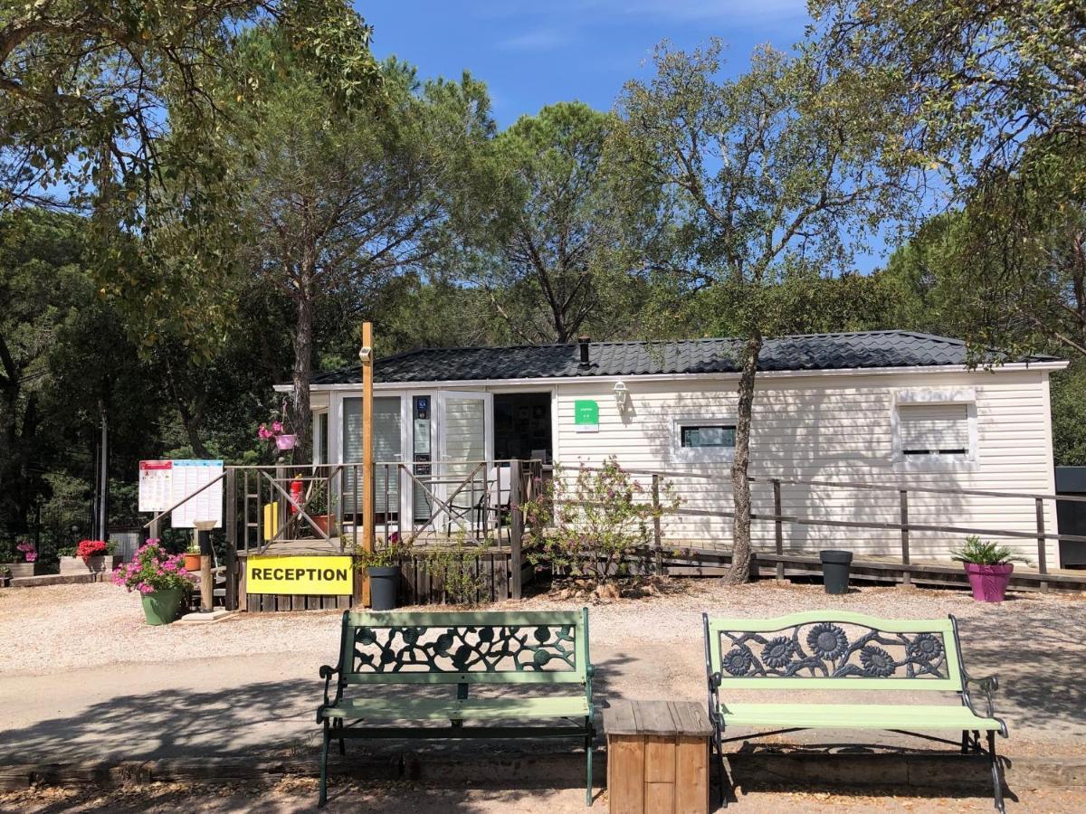 Camping De Parpaillon Roquebrune-sur-Argens Exterior photo